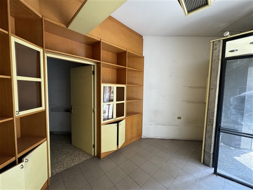 Commercial/Office Space A Few Meters From Corso Umberto I.